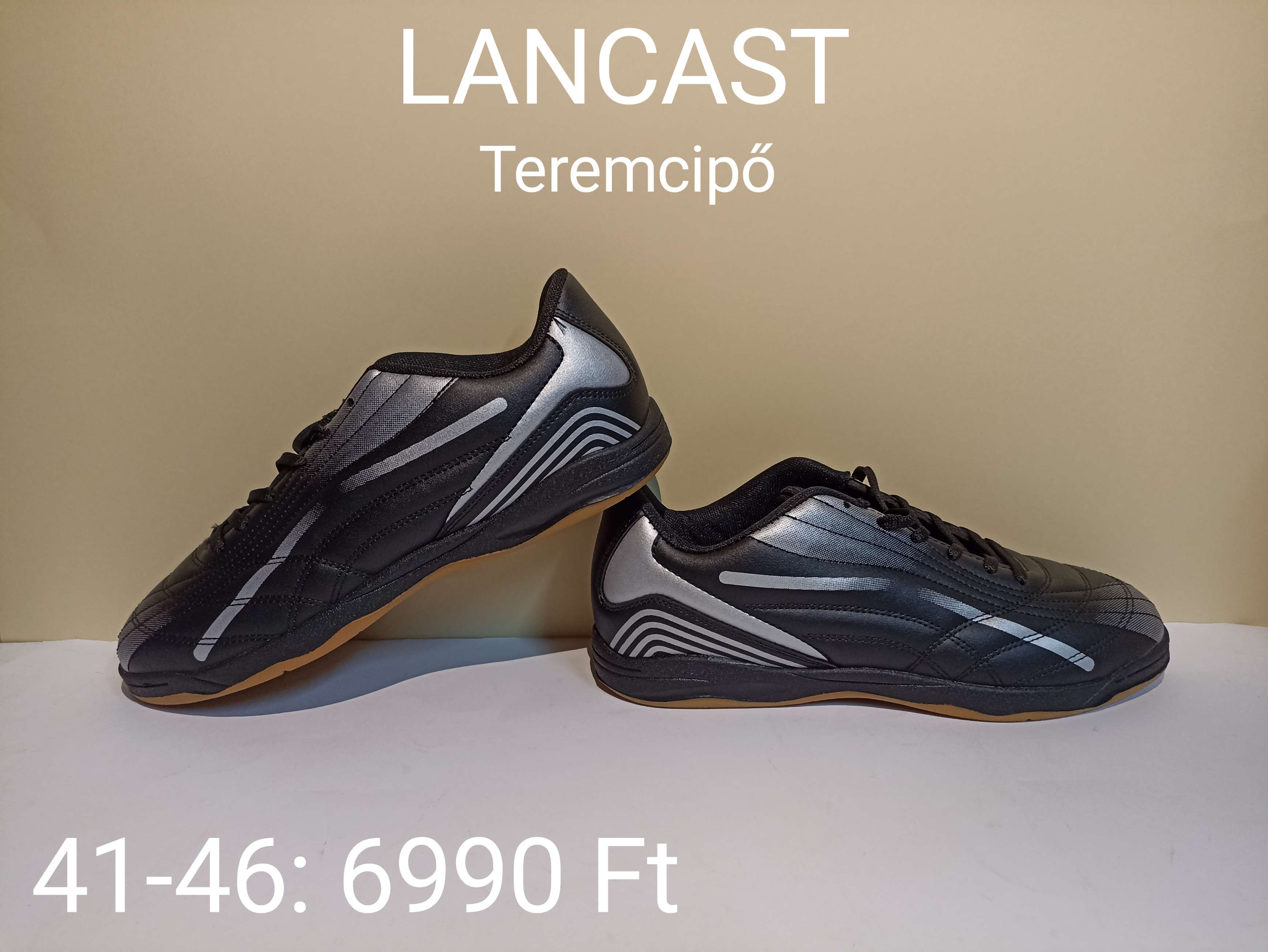 LANCAST teremcipő